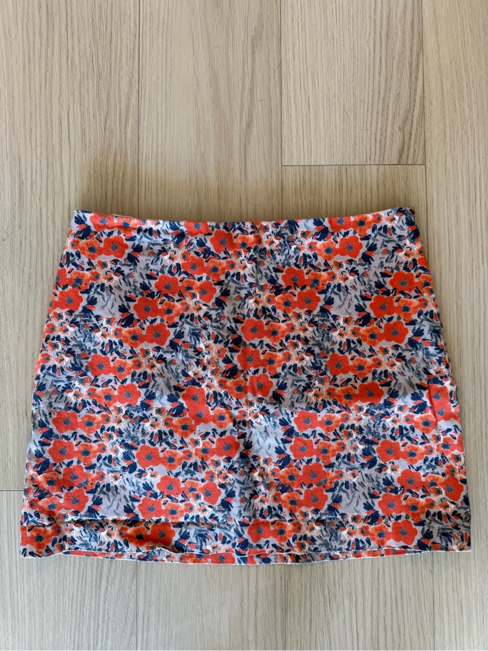 Club Monaco Coral & Navy Floral Mini Skirt